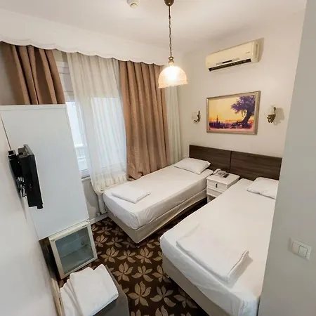 Licus Hotel 3*