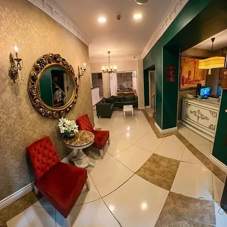 Hotel Licus 3*